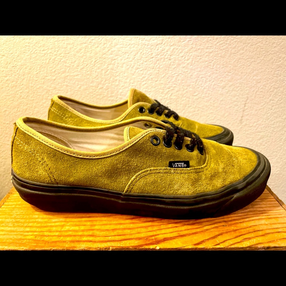 Suede Vans Authentic